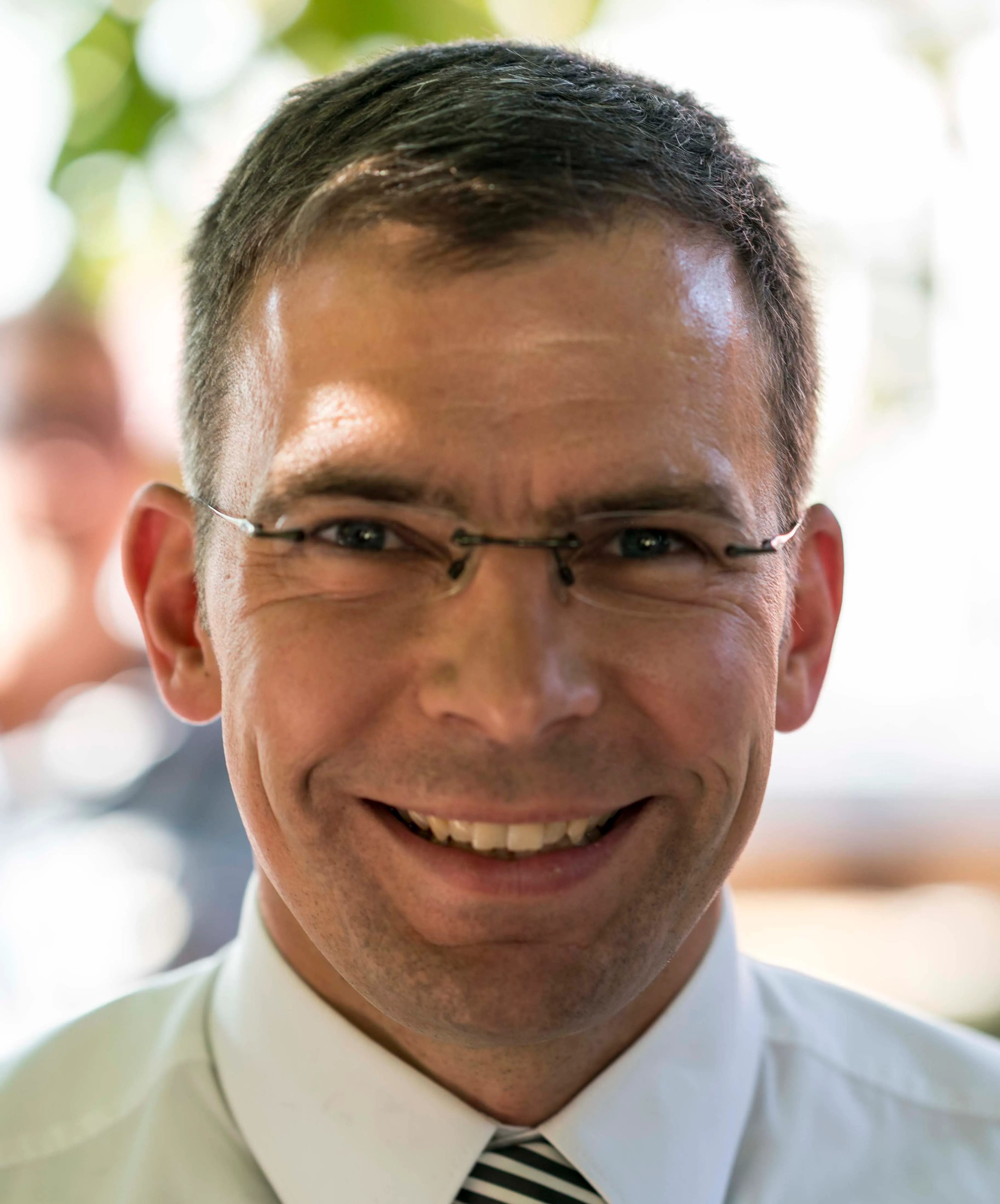 Porträtfoto von Dennis Pfisterer